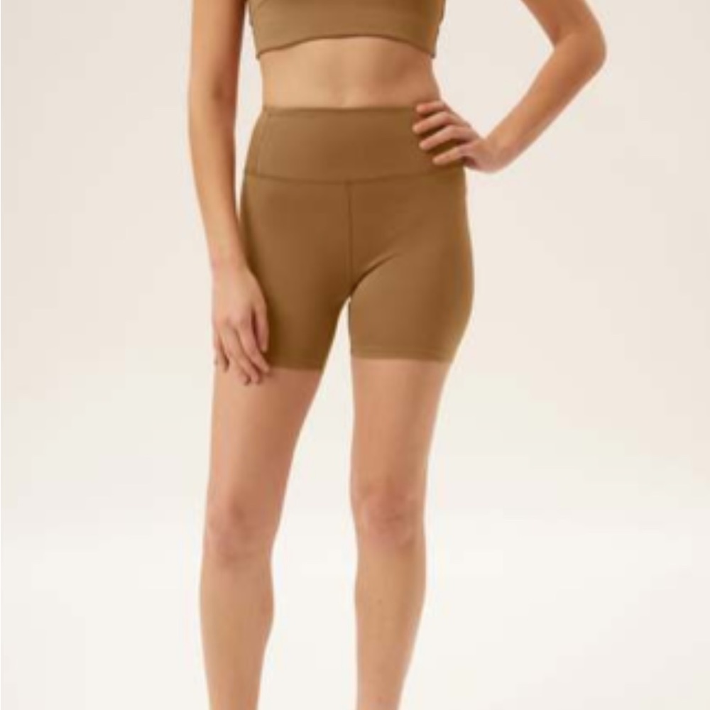 FLOAT run short in fox